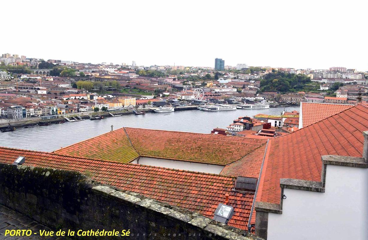 1631- Porto- Cathedrale.jpg